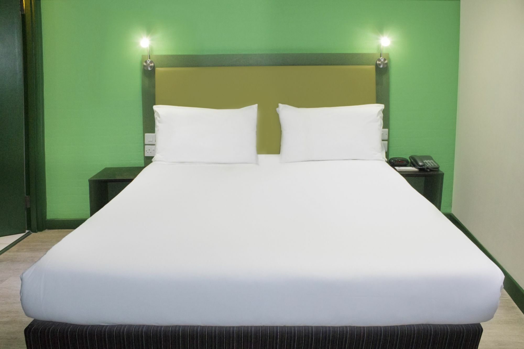 Best Western London Peckham Hotel Exterior photo