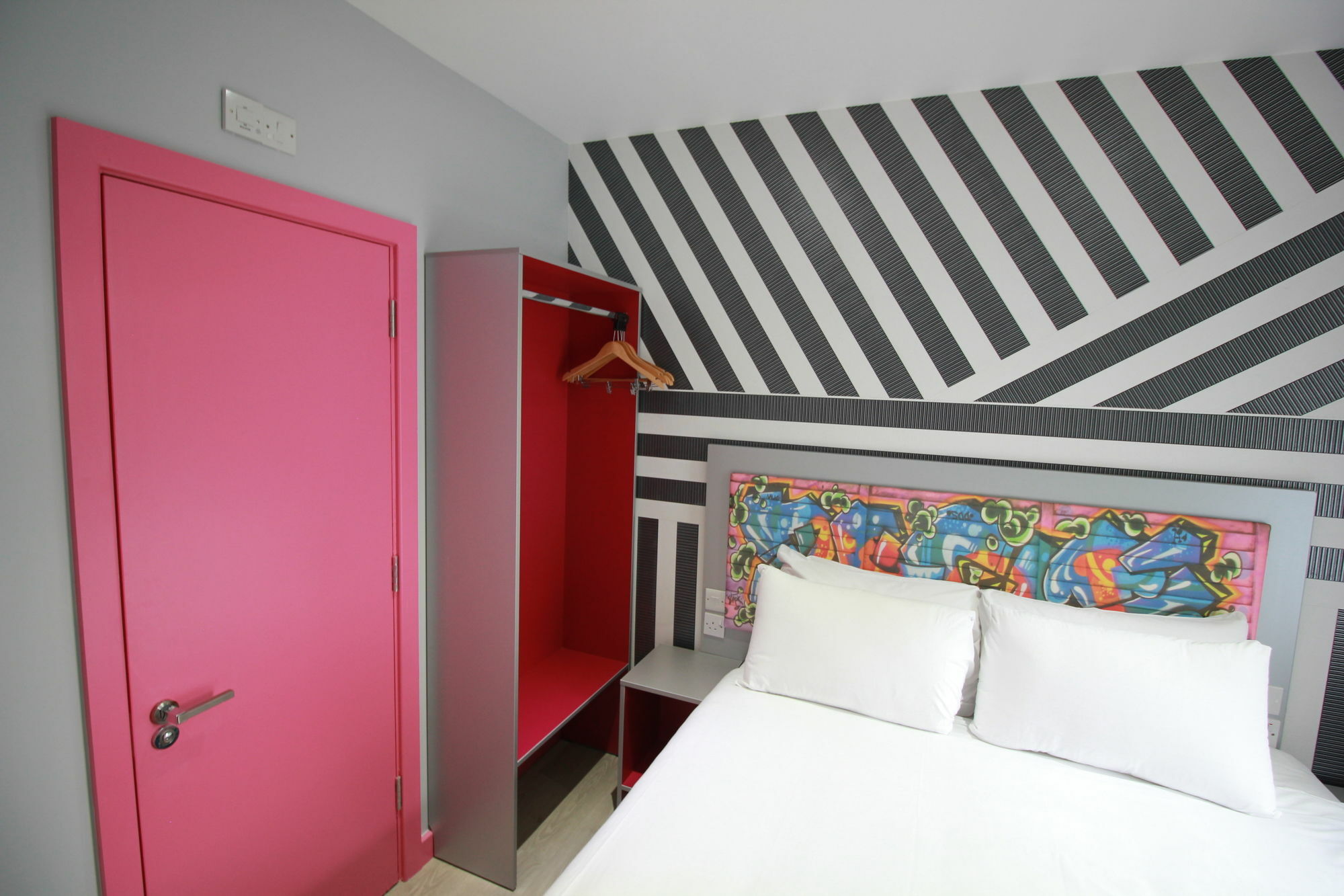 Best Western London Peckham Hotel Exterior photo
