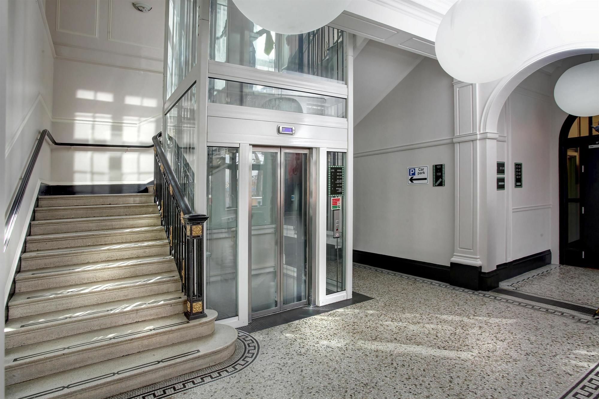 Best Western London Peckham Hotel Exterior photo
